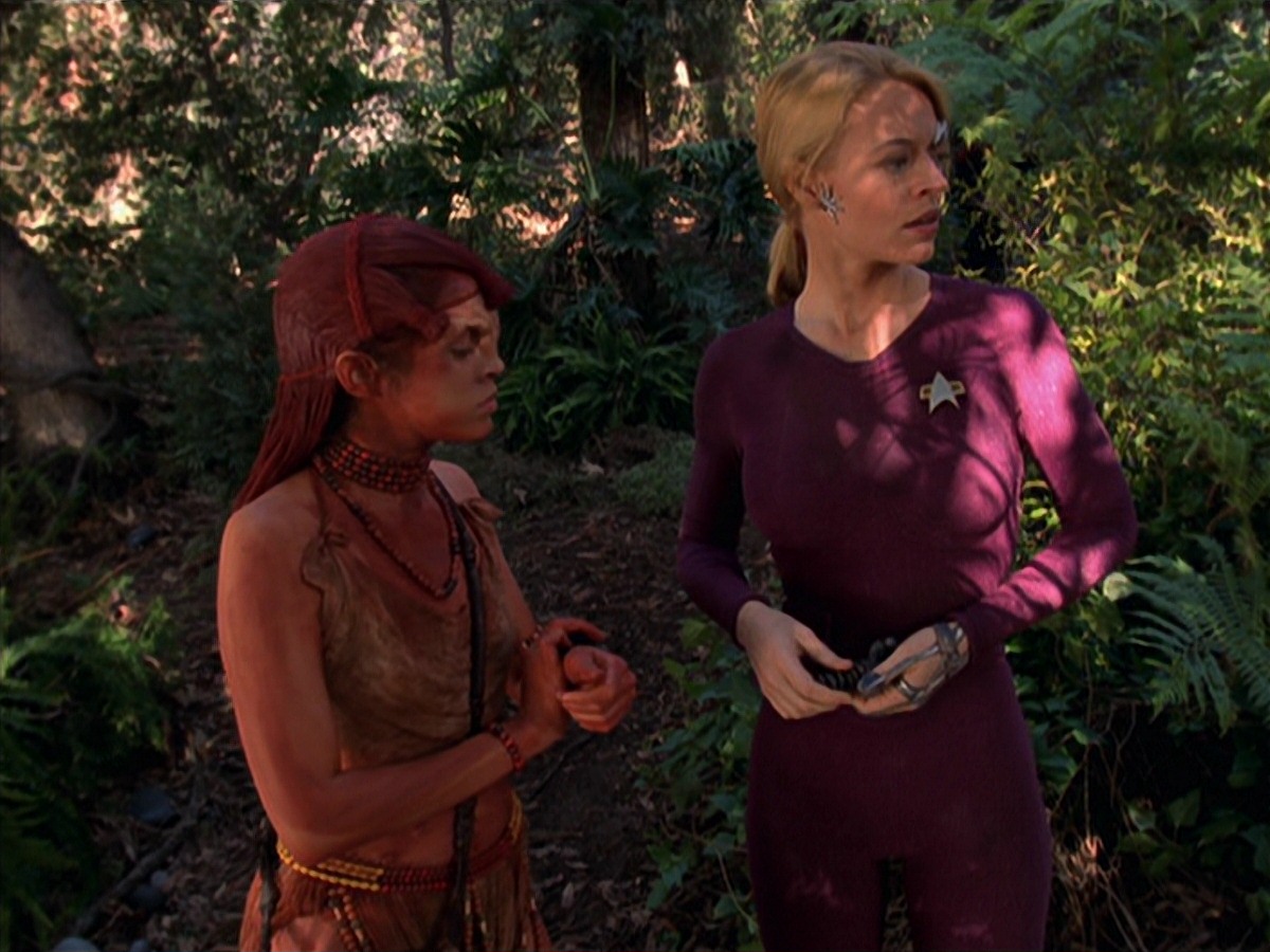 extant_StarTrek_VOY_7x22-NaturalLaw_2494.jpg