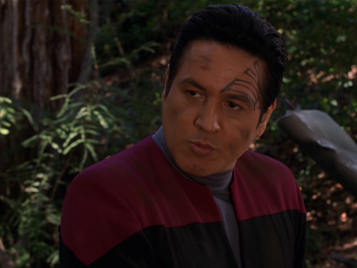 extant_StarTrek_VOY_7x22-NaturalLaw_2549.jpg