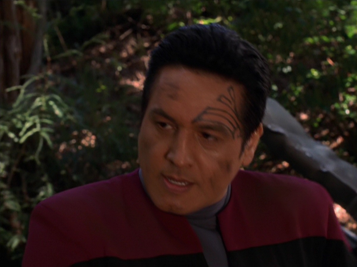 extant_StarTrek_VOY_7x22-NaturalLaw_2565.jpg