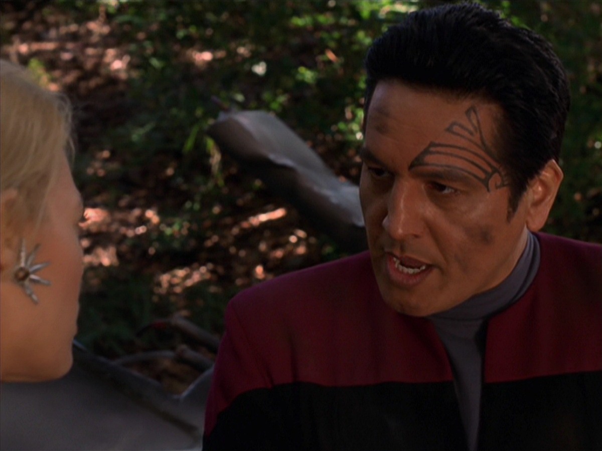 extant_StarTrek_VOY_7x22-NaturalLaw_2570.jpg