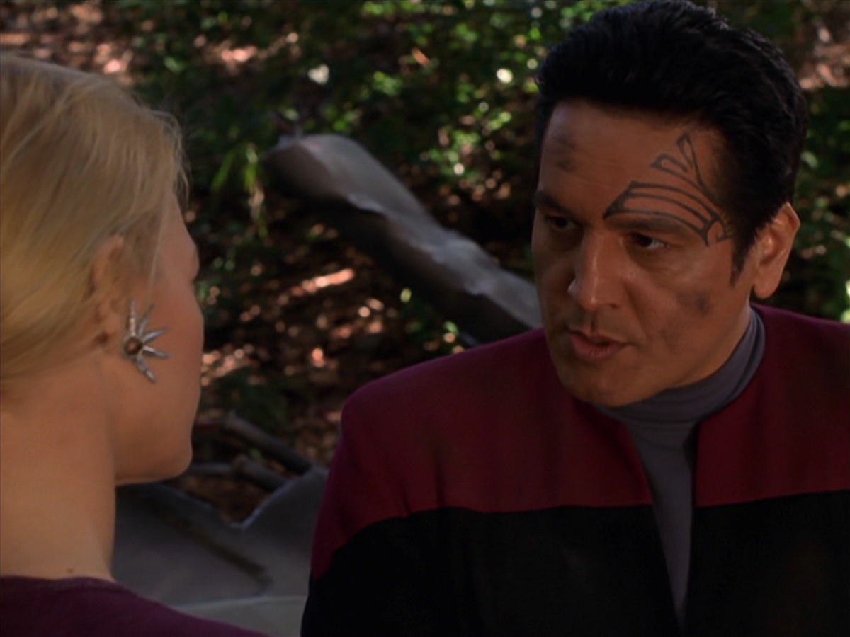 extant_StarTrek_VOY_7x22-NaturalLaw_2575.jpg