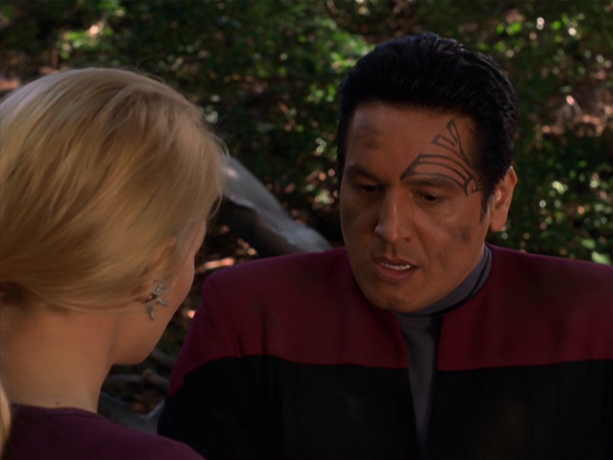 extant_StarTrek_VOY_7x22-NaturalLaw_2590.jpg