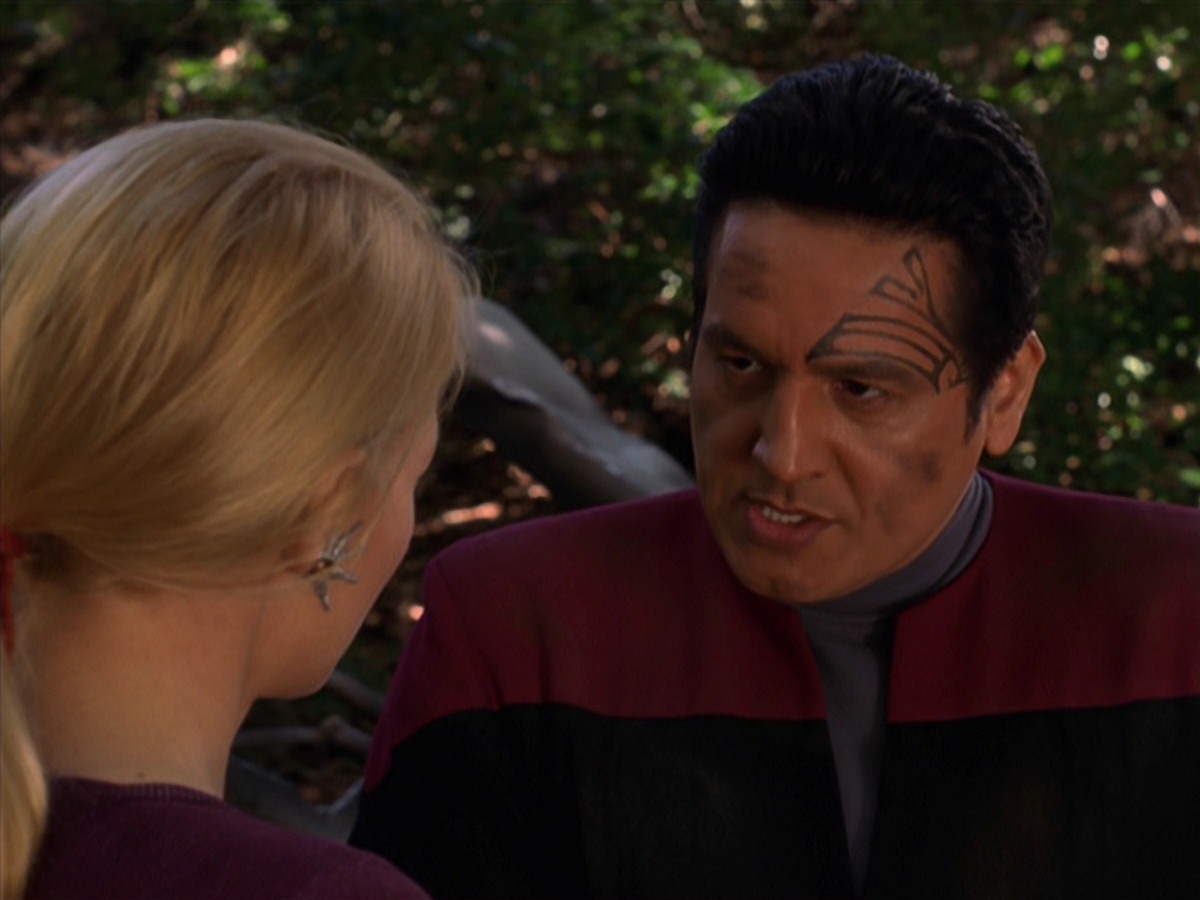 extant_StarTrek_VOY_7x22-NaturalLaw_2593.jpg