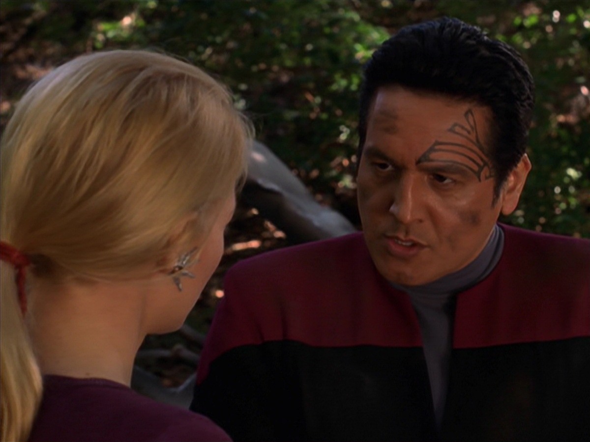 extant_StarTrek_VOY_7x22-NaturalLaw_2594.jpg