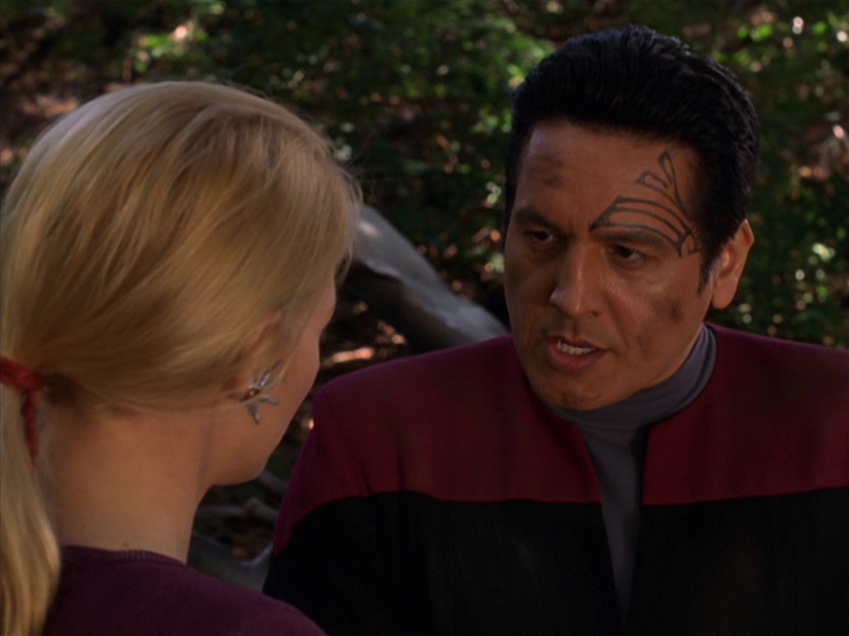 extant_StarTrek_VOY_7x22-NaturalLaw_2596.jpg