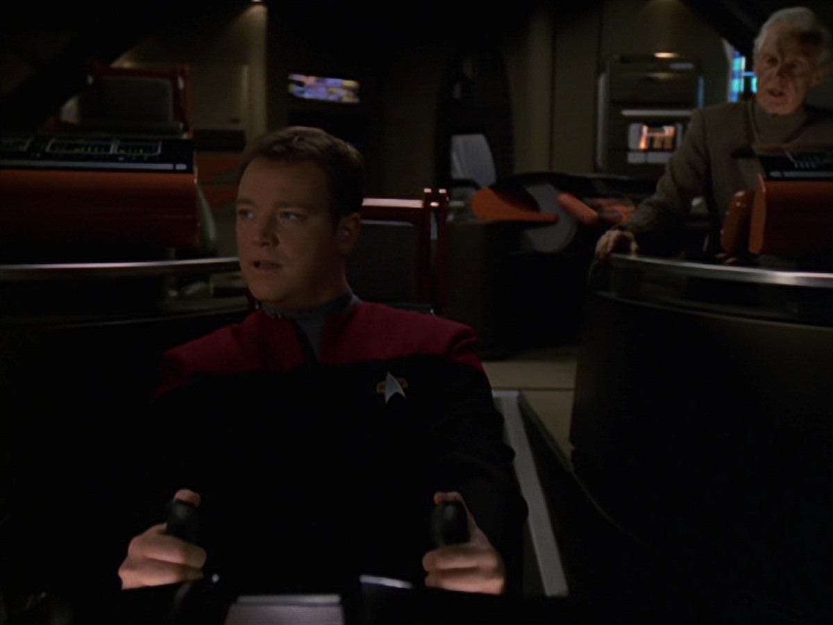 extant_StarTrek_VOY_7x22-NaturalLaw_2617.jpg