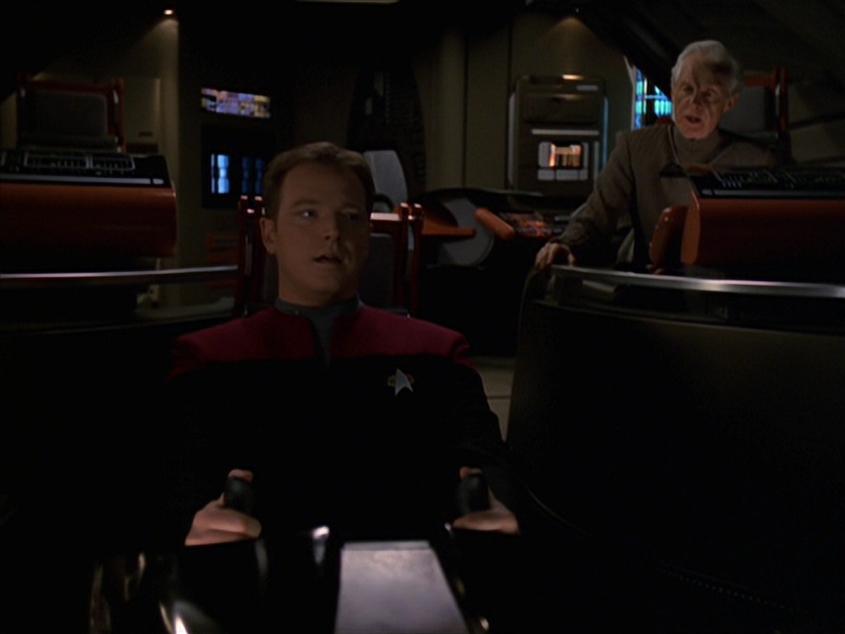 extant_StarTrek_VOY_7x22-NaturalLaw_2619.jpg