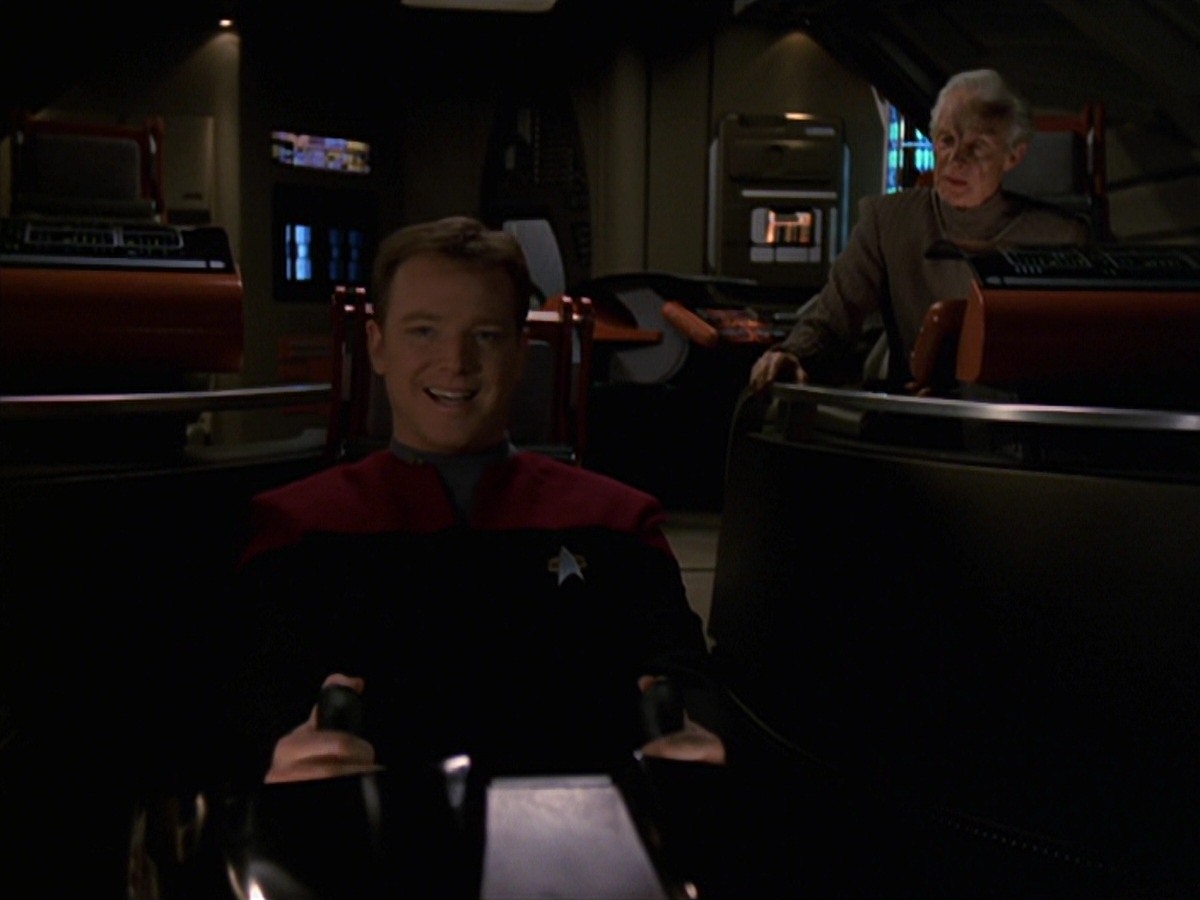 extant_StarTrek_VOY_7x22-NaturalLaw_2622.jpg