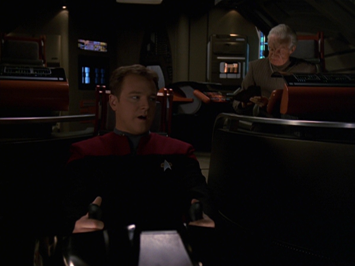 extant_StarTrek_VOY_7x22-NaturalLaw_2624.jpg