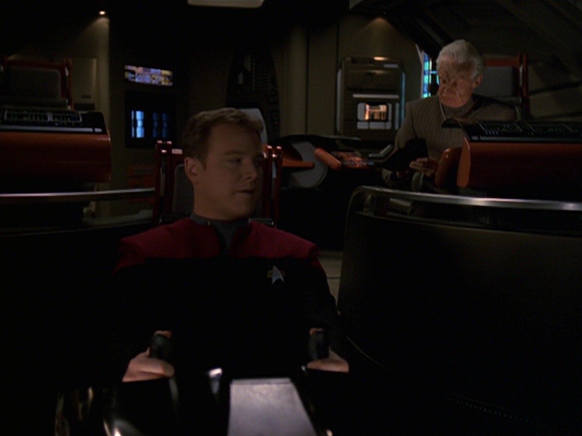 extant_StarTrek_VOY_7x22-NaturalLaw_2628.jpg