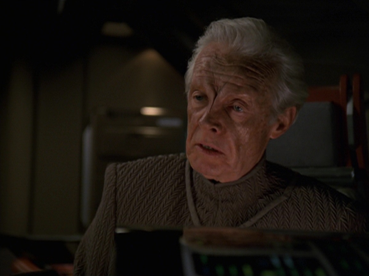 extant_StarTrek_VOY_7x22-NaturalLaw_2631.jpg