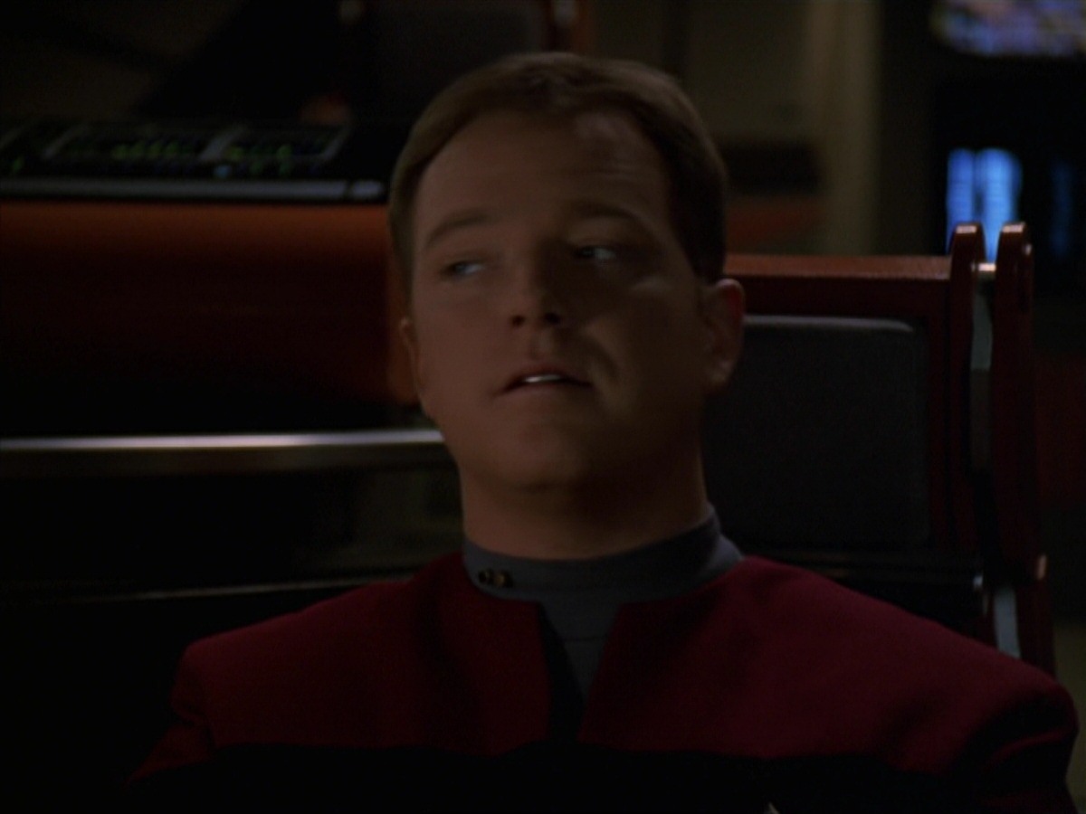 extant_StarTrek_VOY_7x22-NaturalLaw_2638.jpg