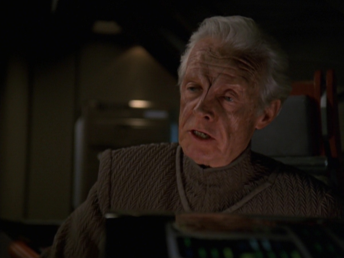 extant_StarTrek_VOY_7x22-NaturalLaw_2649.jpg