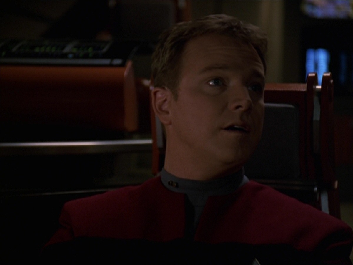 extant_StarTrek_VOY_7x22-NaturalLaw_2655.jpg