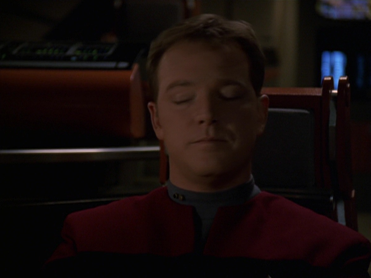 extant_StarTrek_VOY_7x22-NaturalLaw_2656.jpg