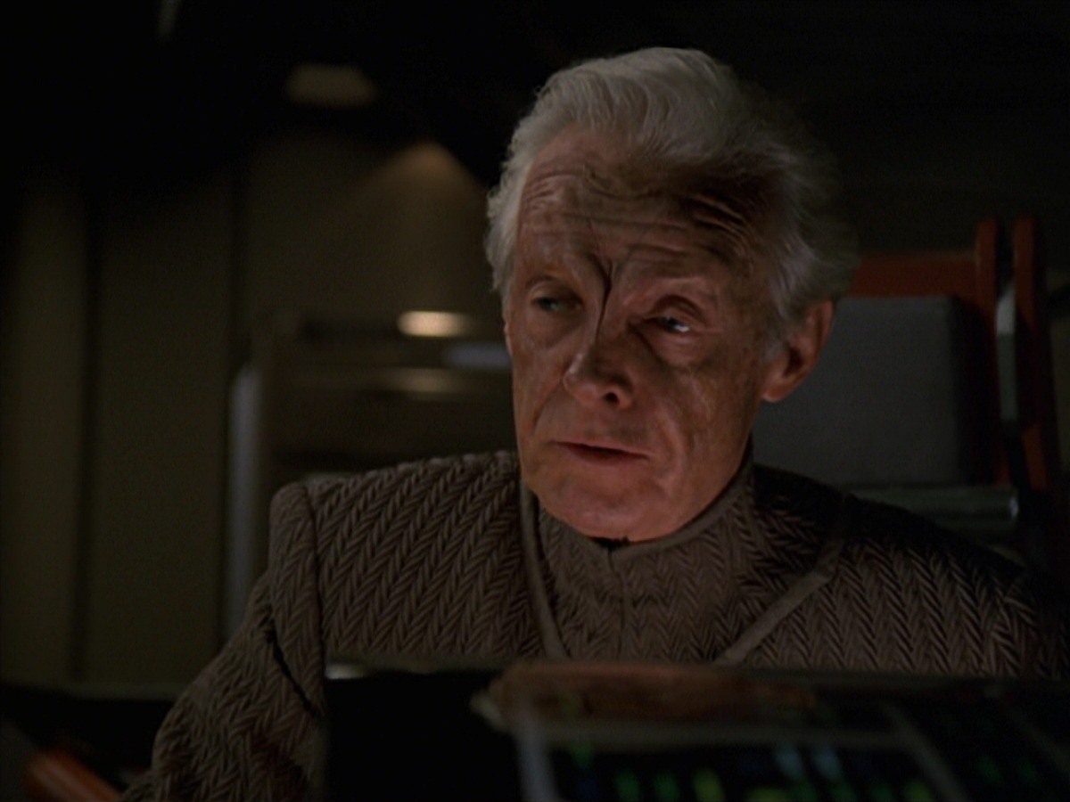 extant_StarTrek_VOY_7x22-NaturalLaw_2664.jpg