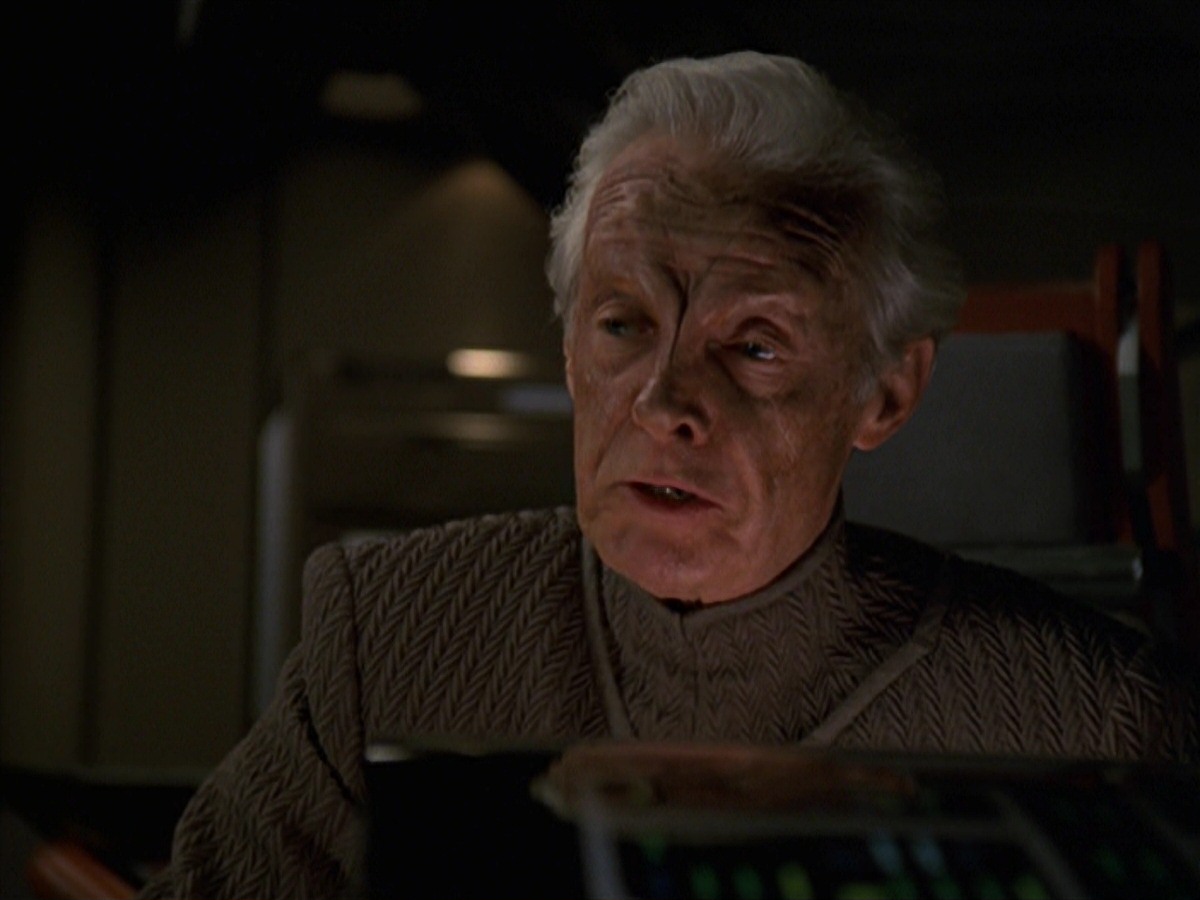 extant_StarTrek_VOY_7x22-NaturalLaw_2666.jpg