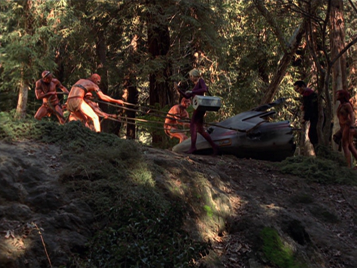 extant_StarTrek_VOY_7x22-NaturalLaw_2670.jpg