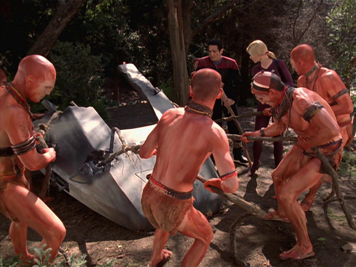 extant_StarTrek_VOY_7x22-NaturalLaw_2683.jpg