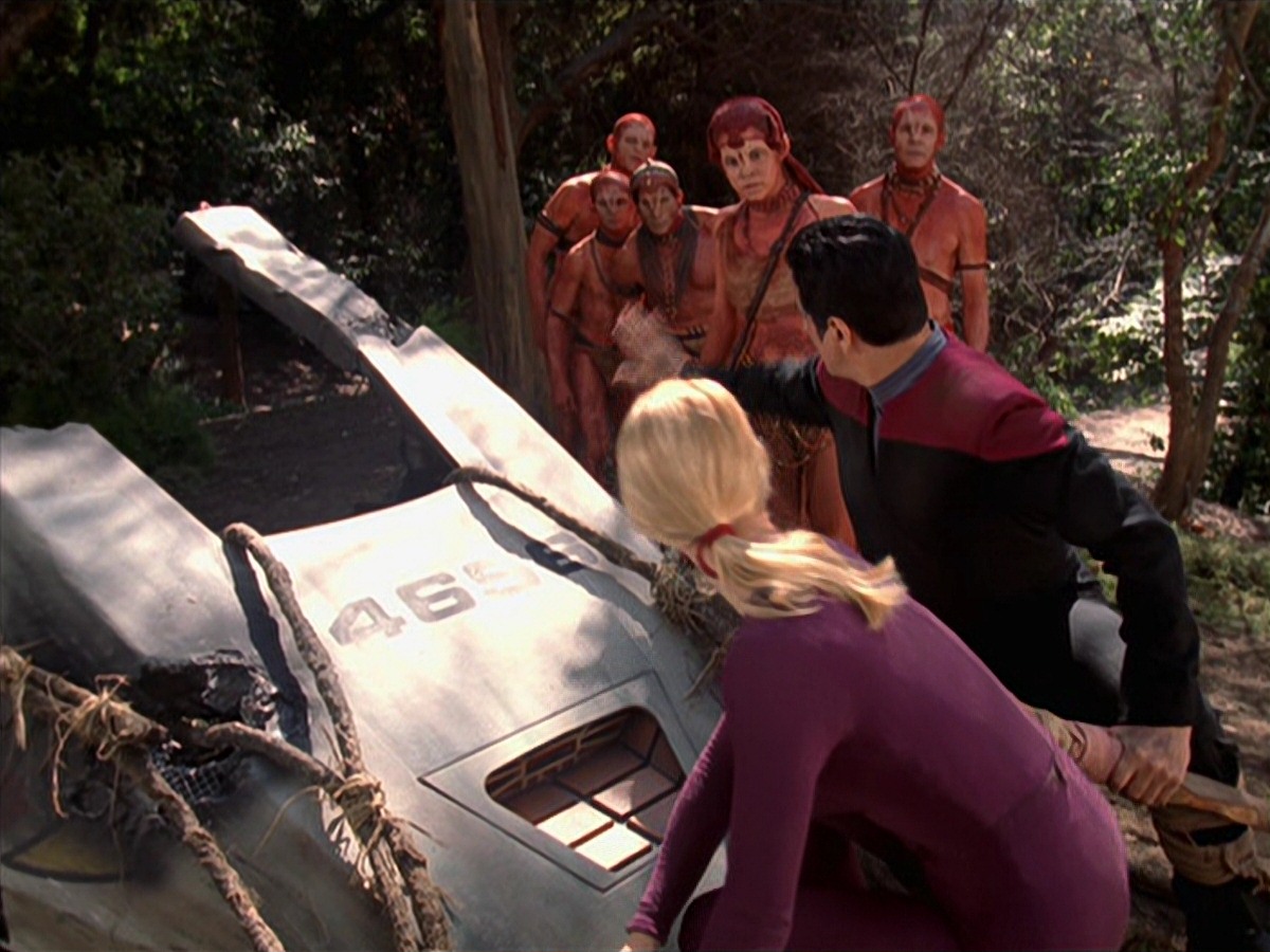 extant_StarTrek_VOY_7x22-NaturalLaw_2702.jpg