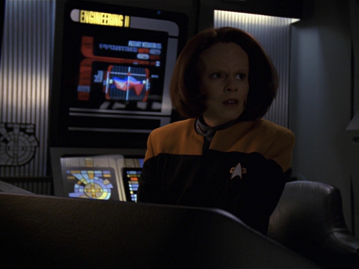 extant_StarTrek_VOY_7x22-NaturalLaw_2742.jpg