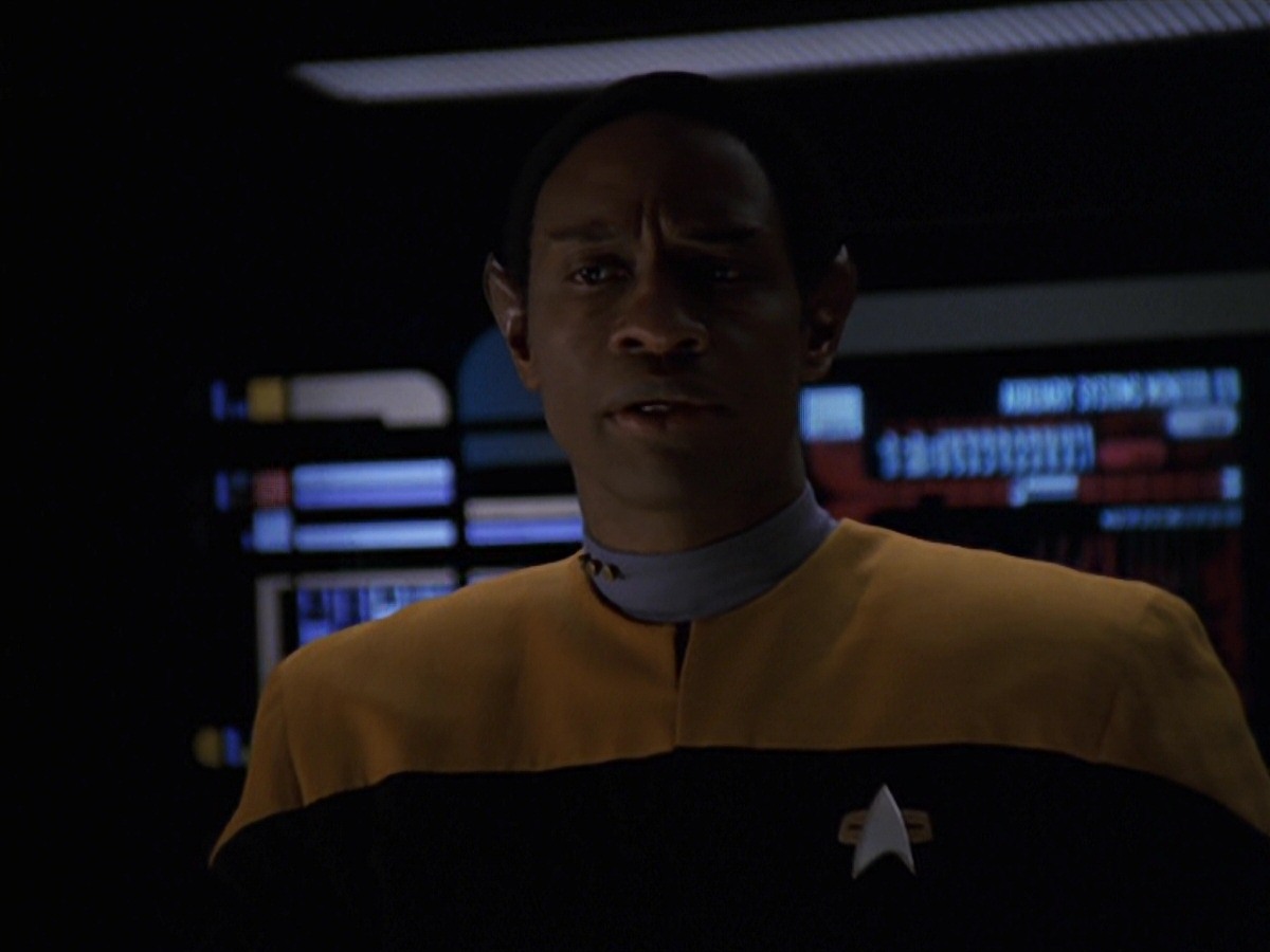 extant_StarTrek_VOY_7x22-NaturalLaw_2747.jpg