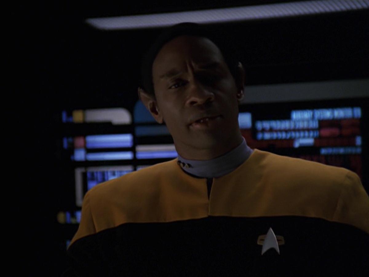 extant_StarTrek_VOY_7x22-NaturalLaw_2748.jpg