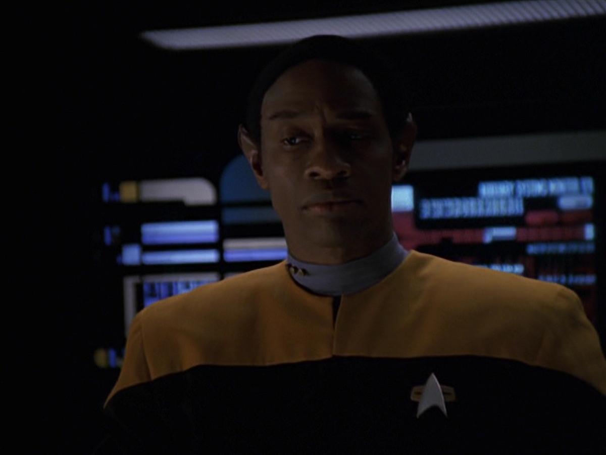 extant_StarTrek_VOY_7x22-NaturalLaw_2753.jpg