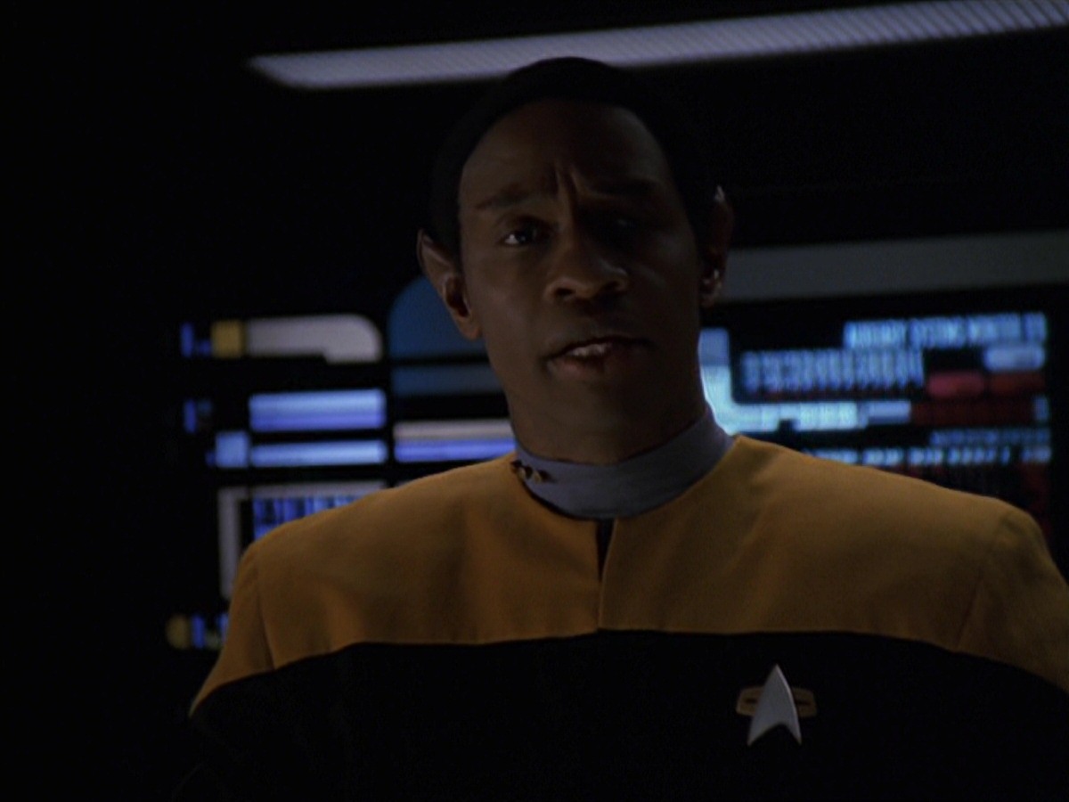 extant_StarTrek_VOY_7x22-NaturalLaw_2755.jpg