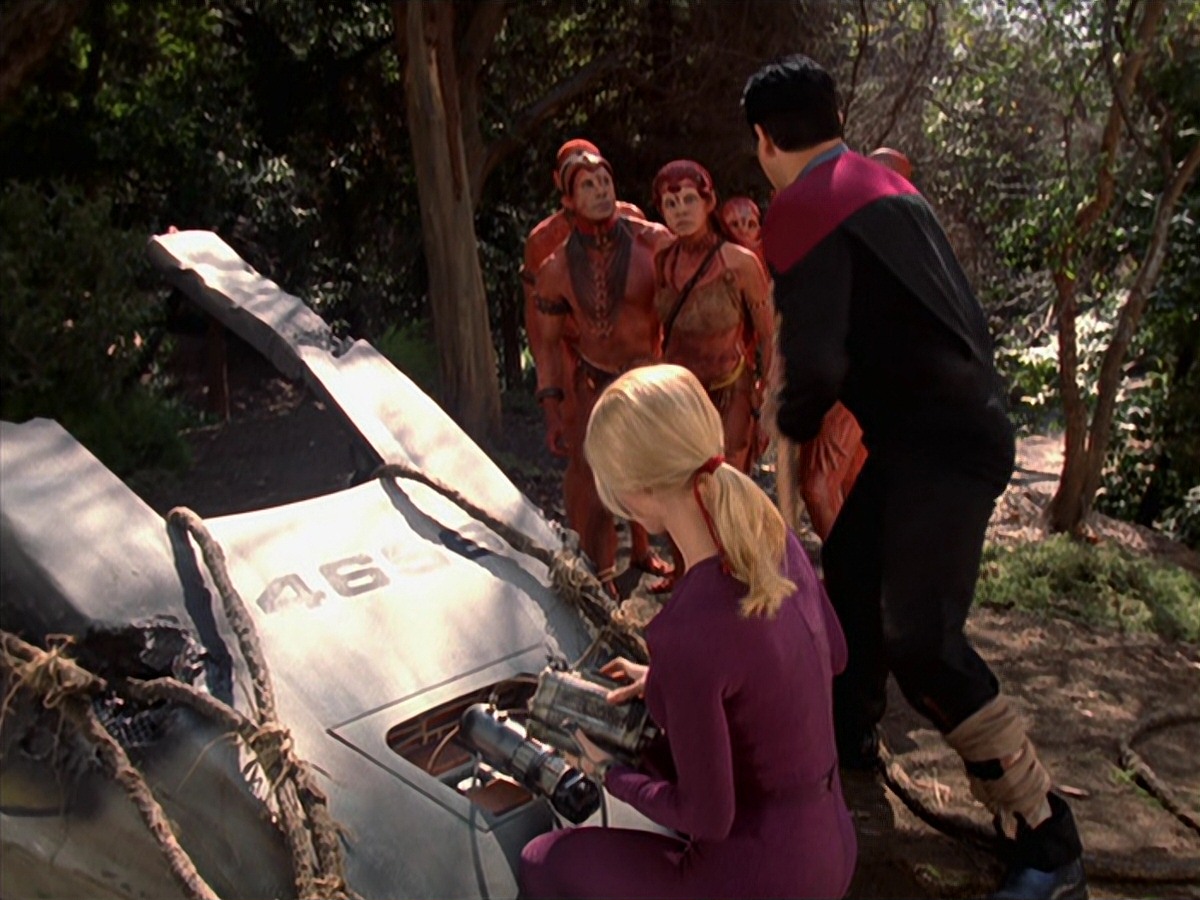 extant_StarTrek_VOY_7x22-NaturalLaw_2780.jpg