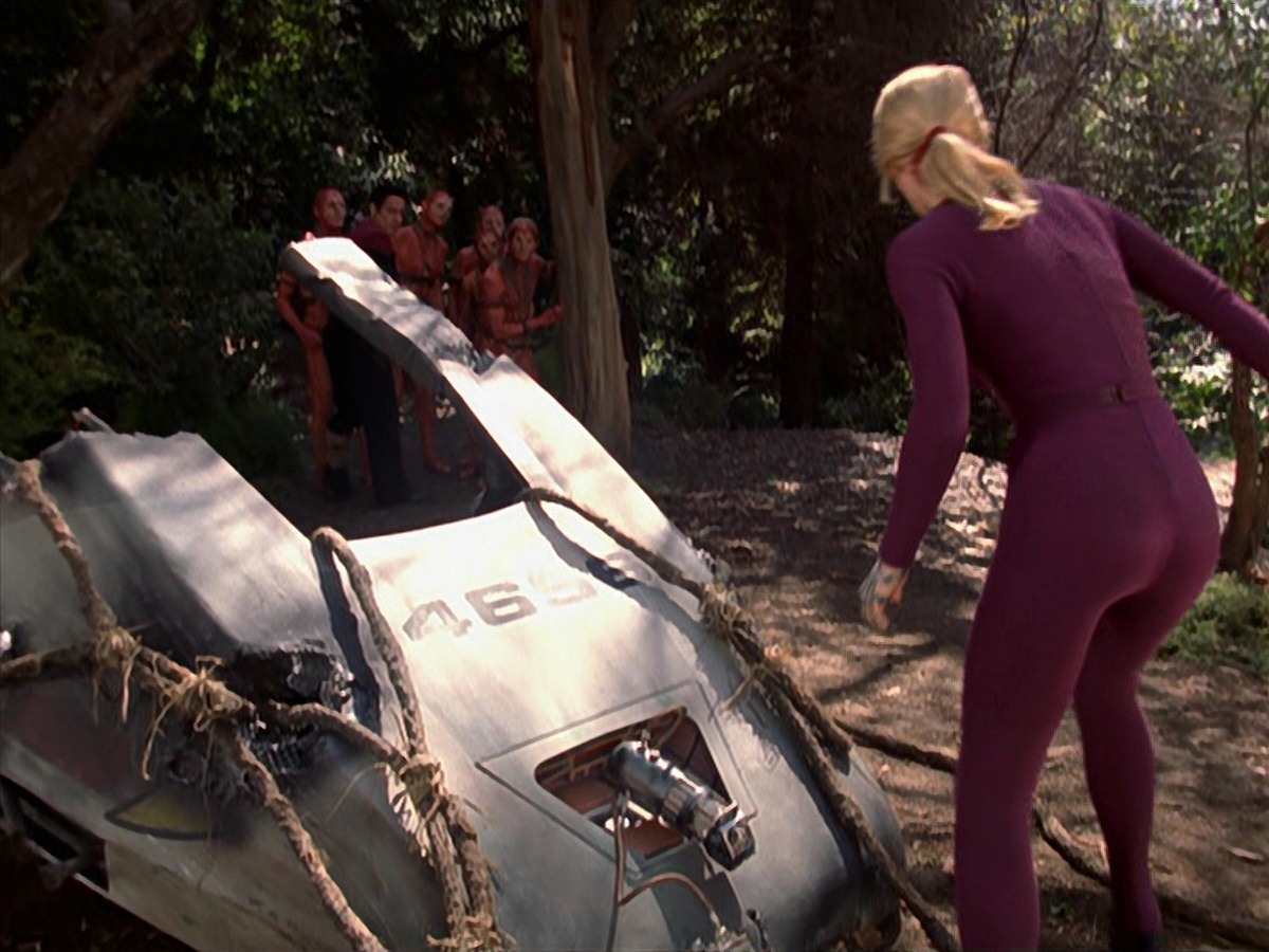 extant_StarTrek_VOY_7x22-NaturalLaw_2808.jpg