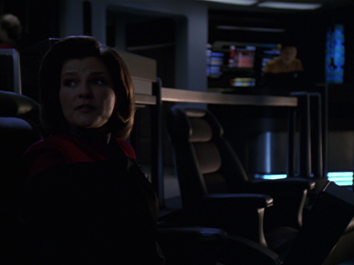 extant_StarTrek_VOY_7x22-NaturalLaw_2821.jpg