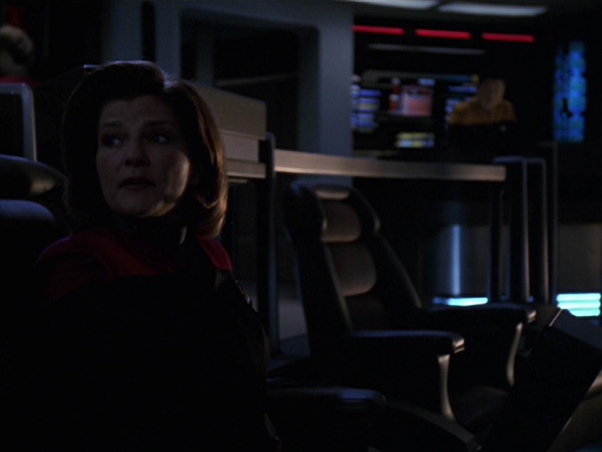 extant_StarTrek_VOY_7x22-NaturalLaw_2822.jpg