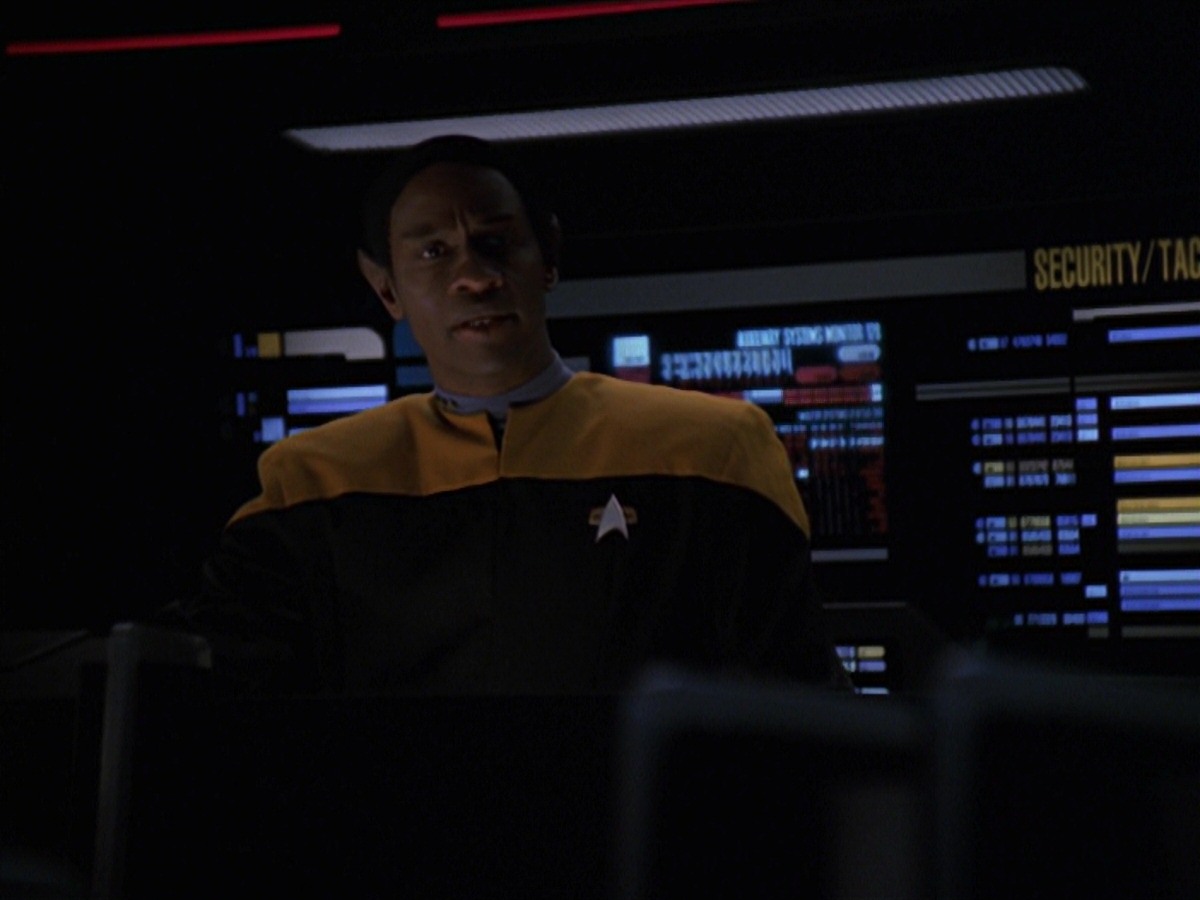 extant_StarTrek_VOY_7x22-NaturalLaw_2827.jpg