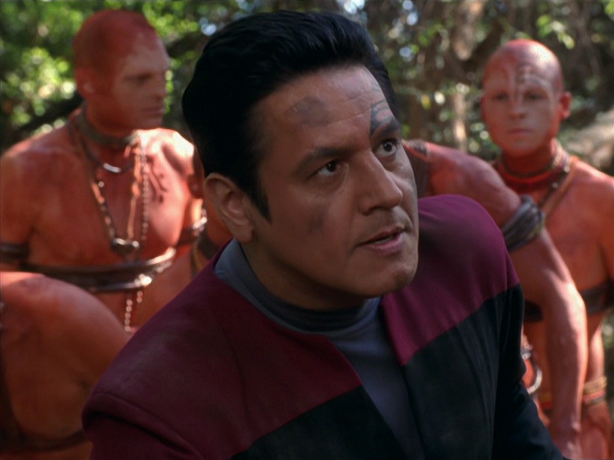 extant_StarTrek_VOY_7x22-NaturalLaw_2875.jpg