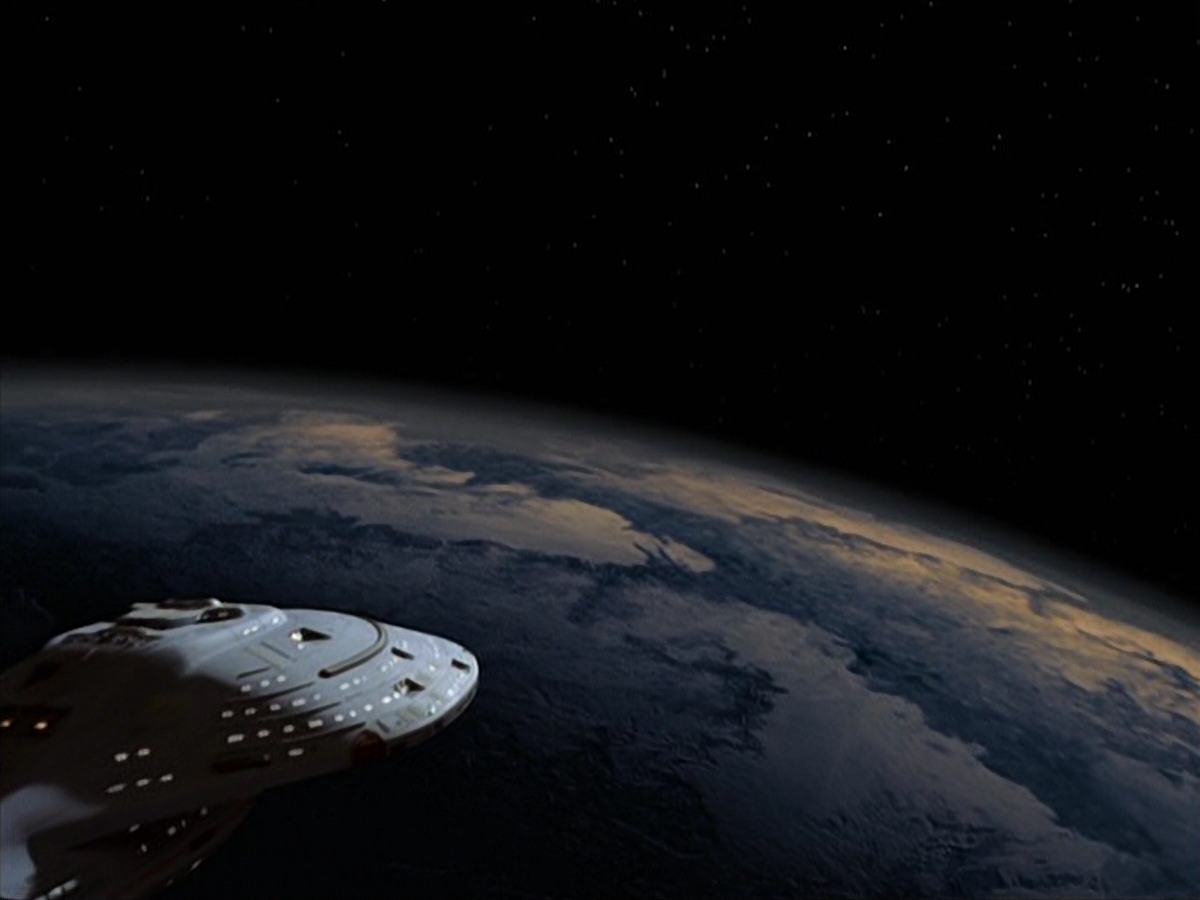 extant_StarTrek_VOY_7x22-NaturalLaw_2890.jpg