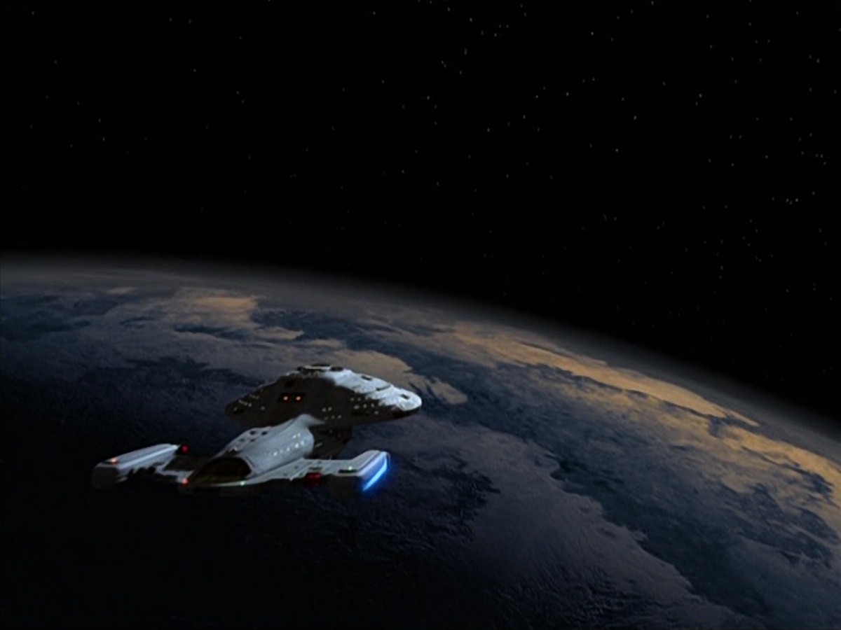 extant_StarTrek_VOY_7x22-NaturalLaw_2898.jpg