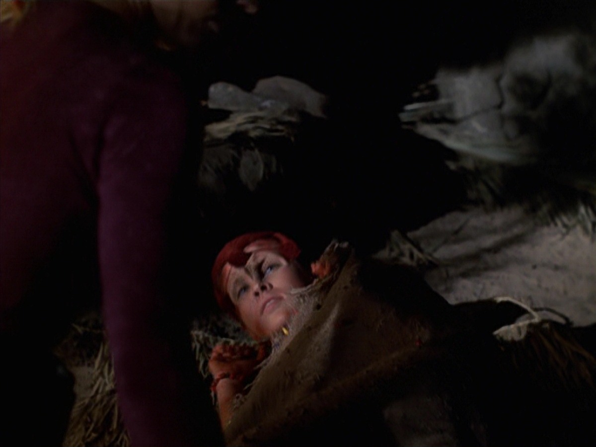 extant_StarTrek_VOY_7x22-NaturalLaw_2930.jpg
