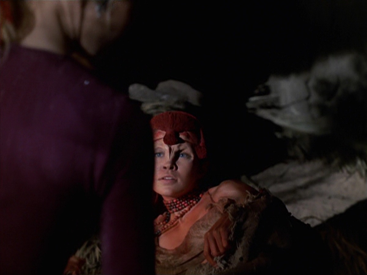 extant_StarTrek_VOY_7x22-NaturalLaw_2931.jpg