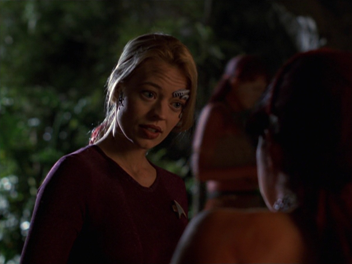 extant_StarTrek_VOY_7x22-NaturalLaw_2936.jpg