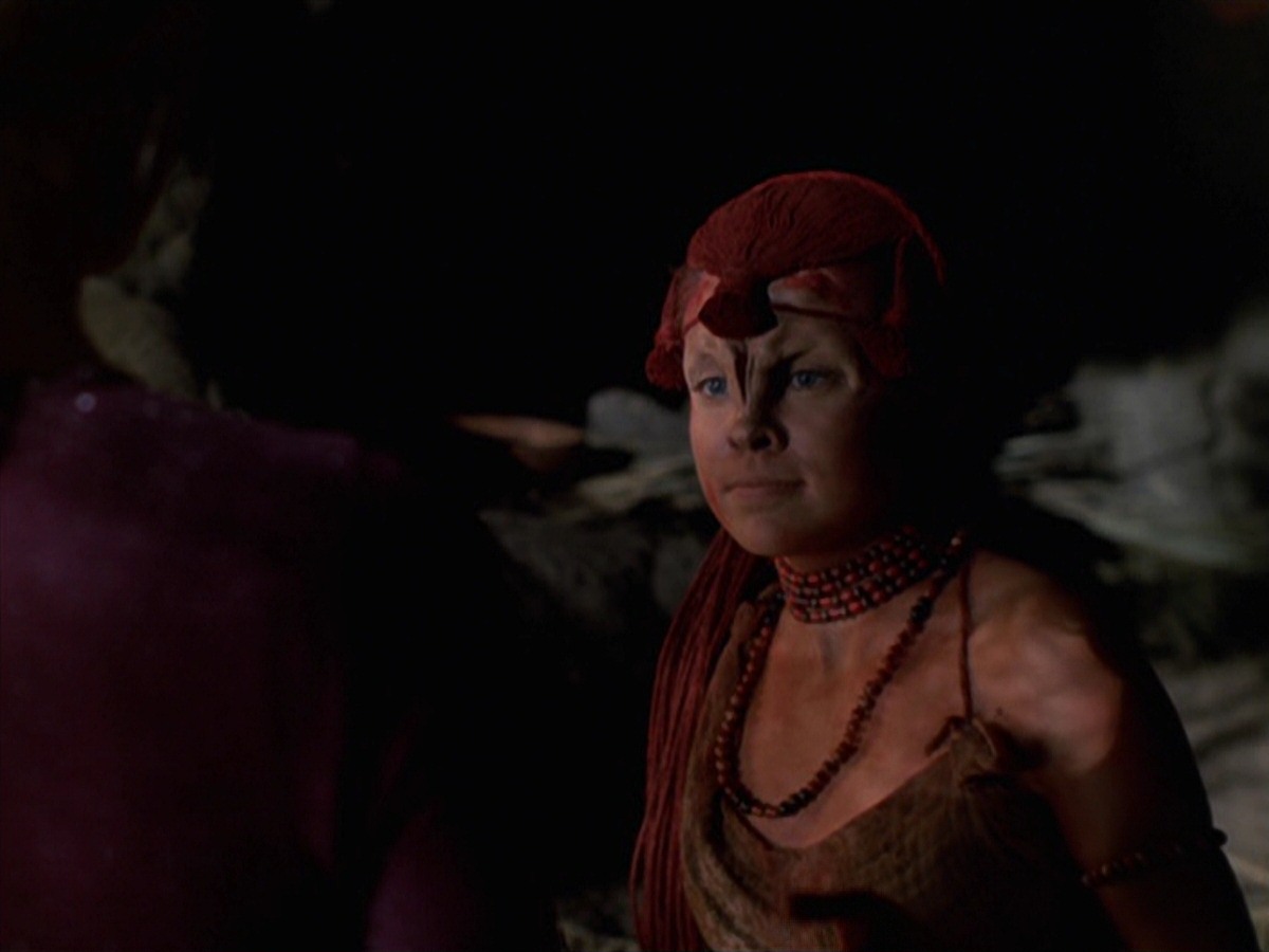 extant_StarTrek_VOY_7x22-NaturalLaw_2937.jpg