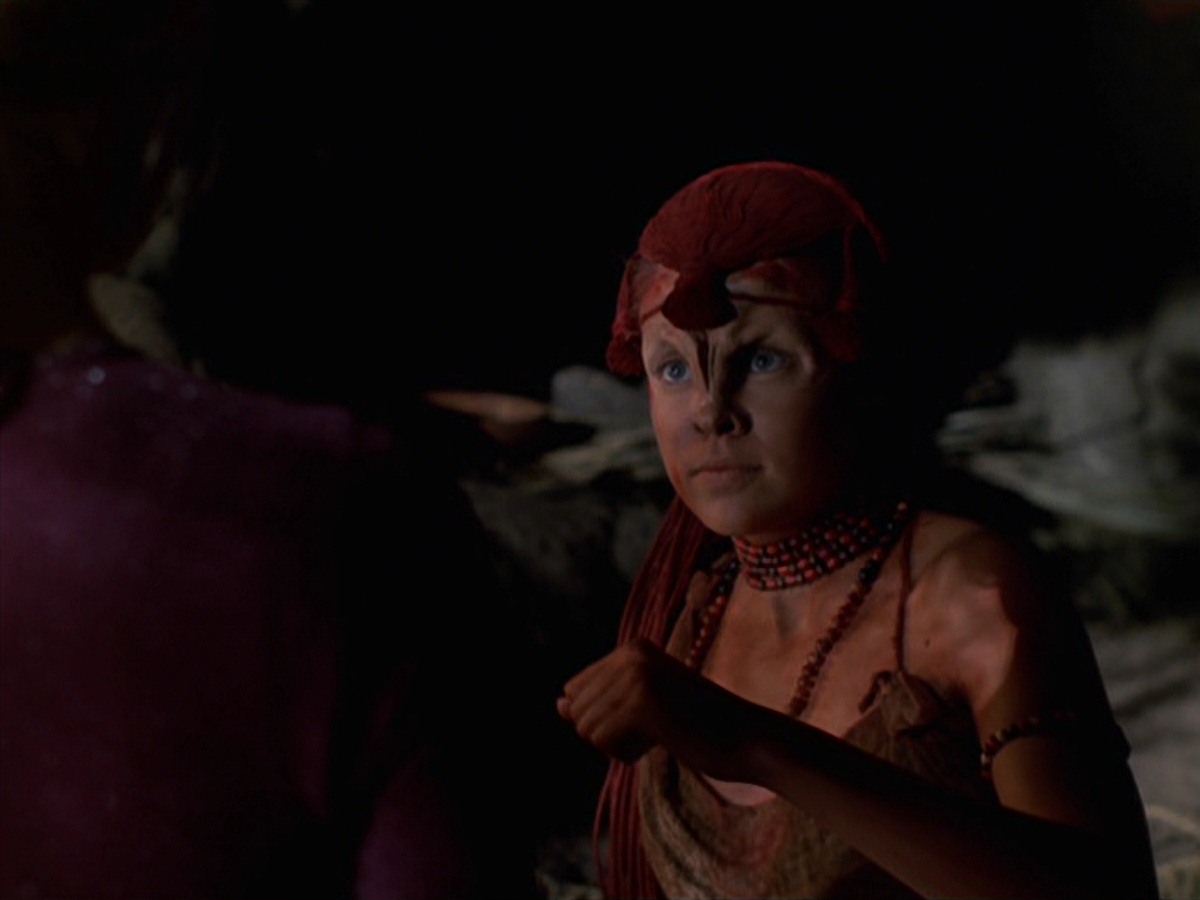 extant_StarTrek_VOY_7x22-NaturalLaw_2939.jpg
