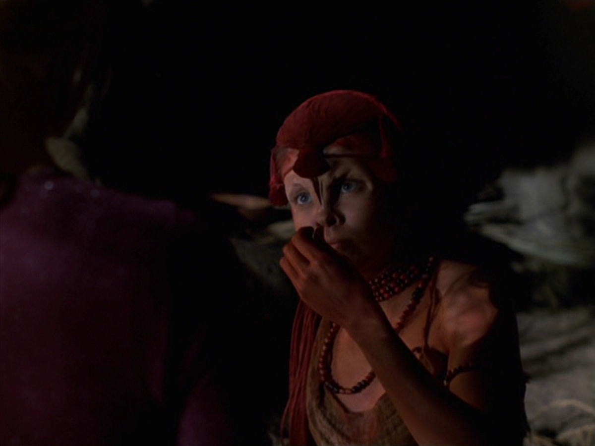 extant_StarTrek_VOY_7x22-NaturalLaw_2940.jpg