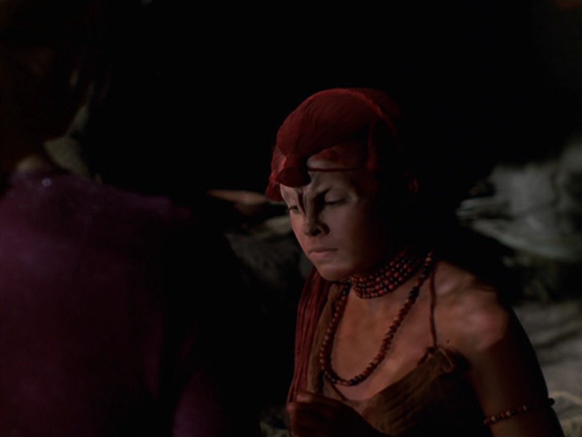 extant_StarTrek_VOY_7x22-NaturalLaw_2948.jpg