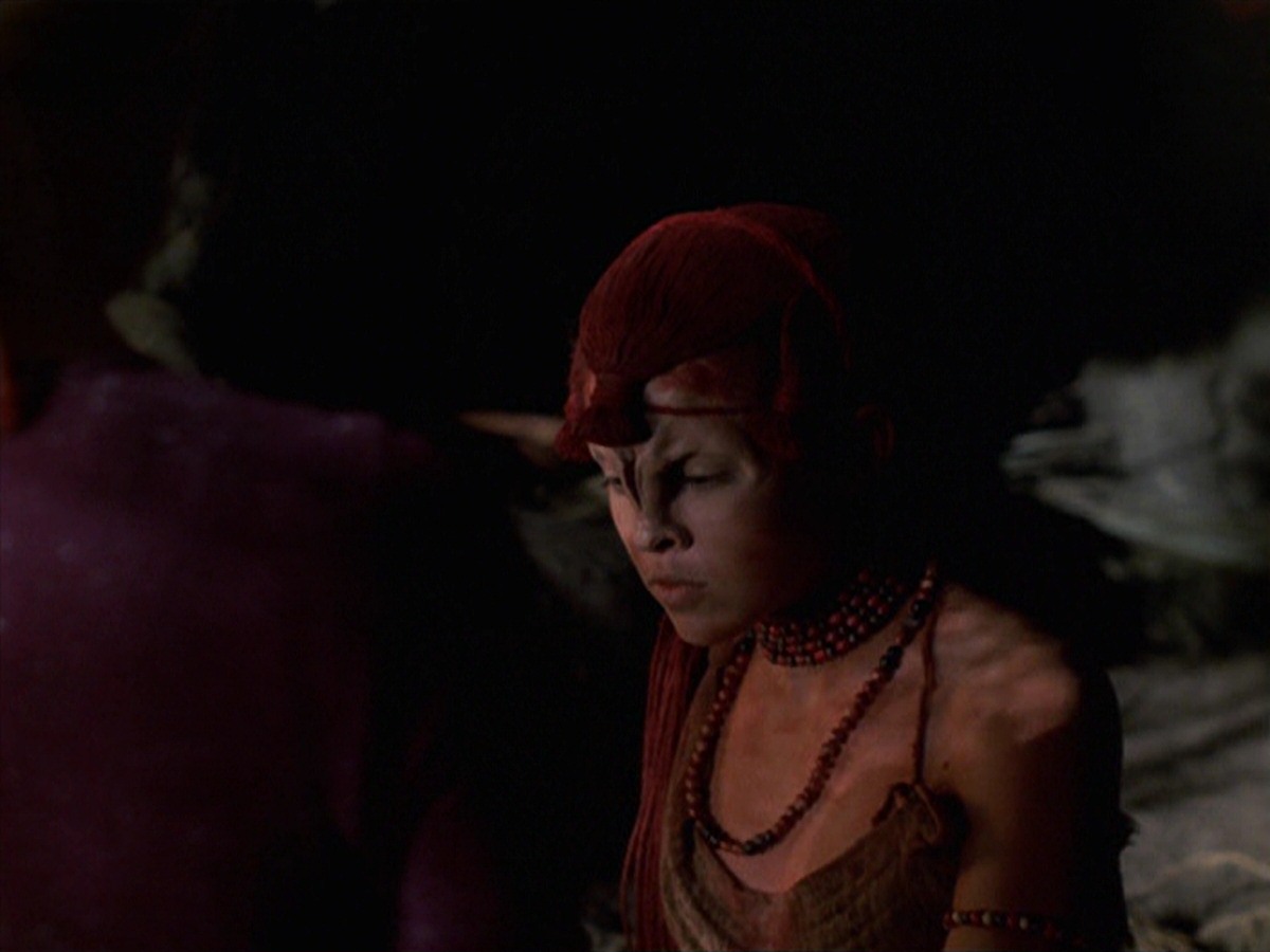 extant_StarTrek_VOY_7x22-NaturalLaw_2961.jpg