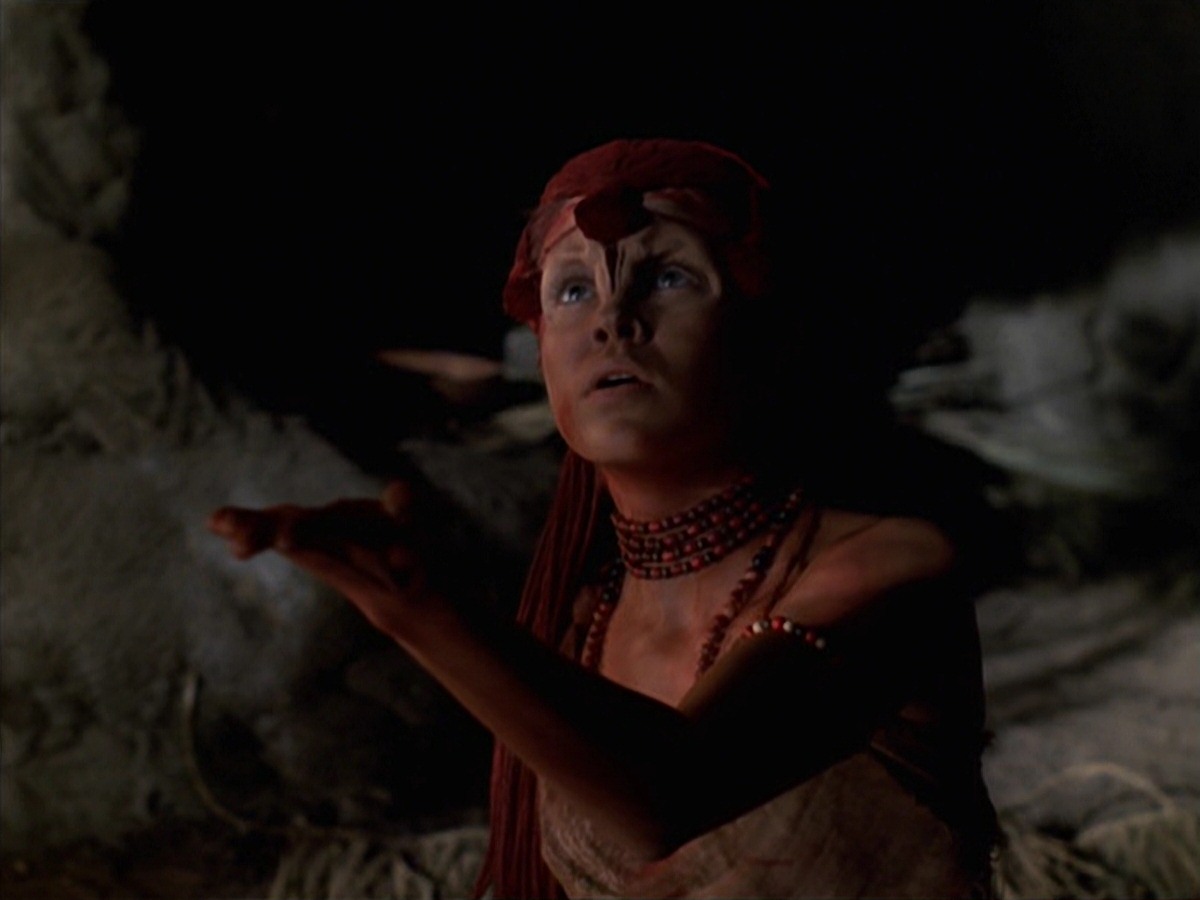 extant_StarTrek_VOY_7x22-NaturalLaw_2976.jpg