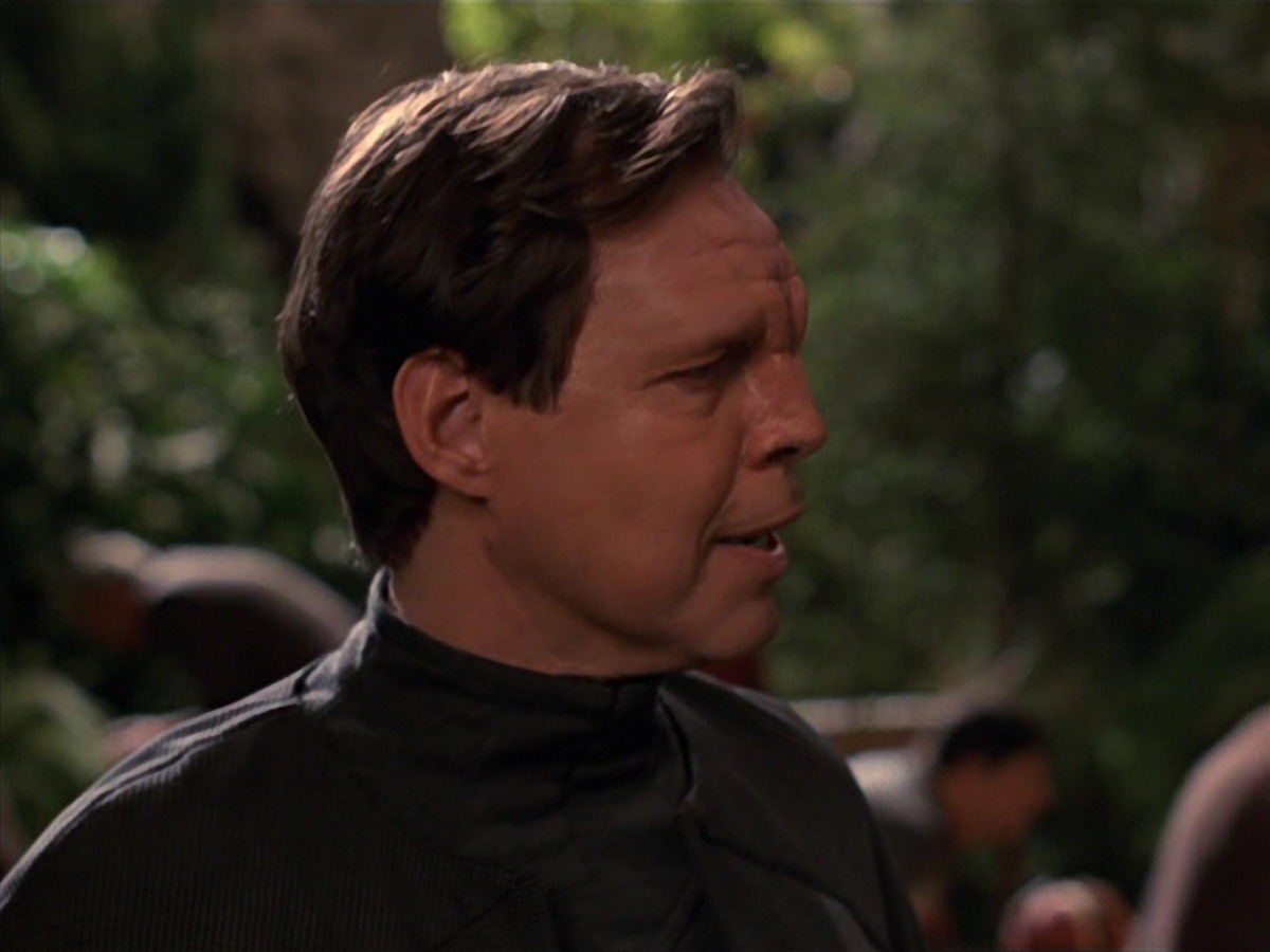 extant_StarTrek_VOY_7x22-NaturalLaw_3070.jpg