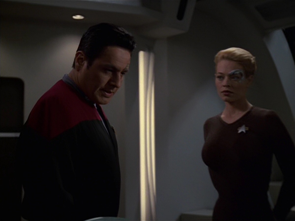 extant_StarTrek_VOY_7x22-NaturalLaw_3086.jpg