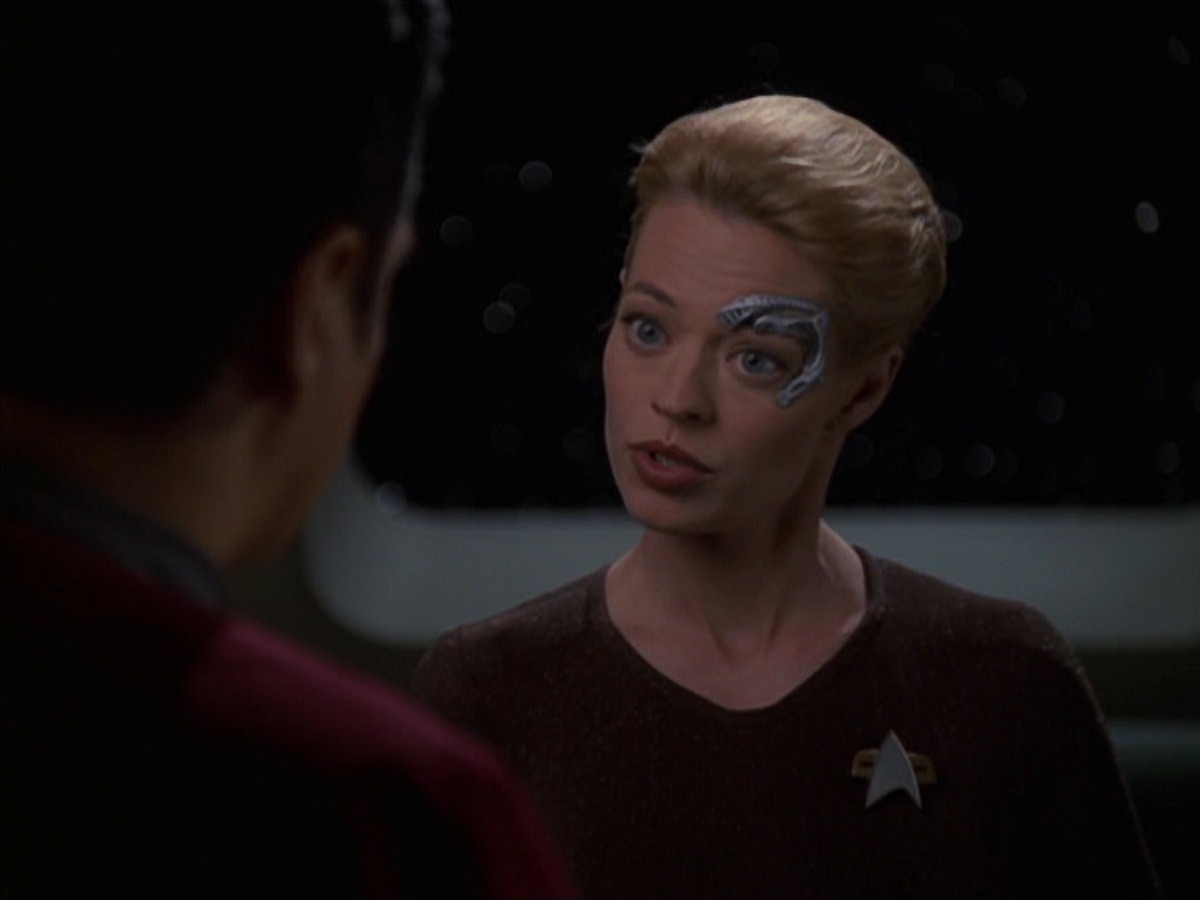 extant_StarTrek_VOY_7x22-NaturalLaw_3101.jpg