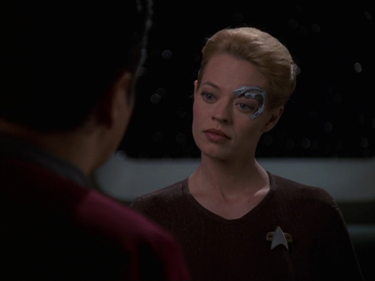 extant_StarTrek_VOY_7x22-NaturalLaw_3109.jpg